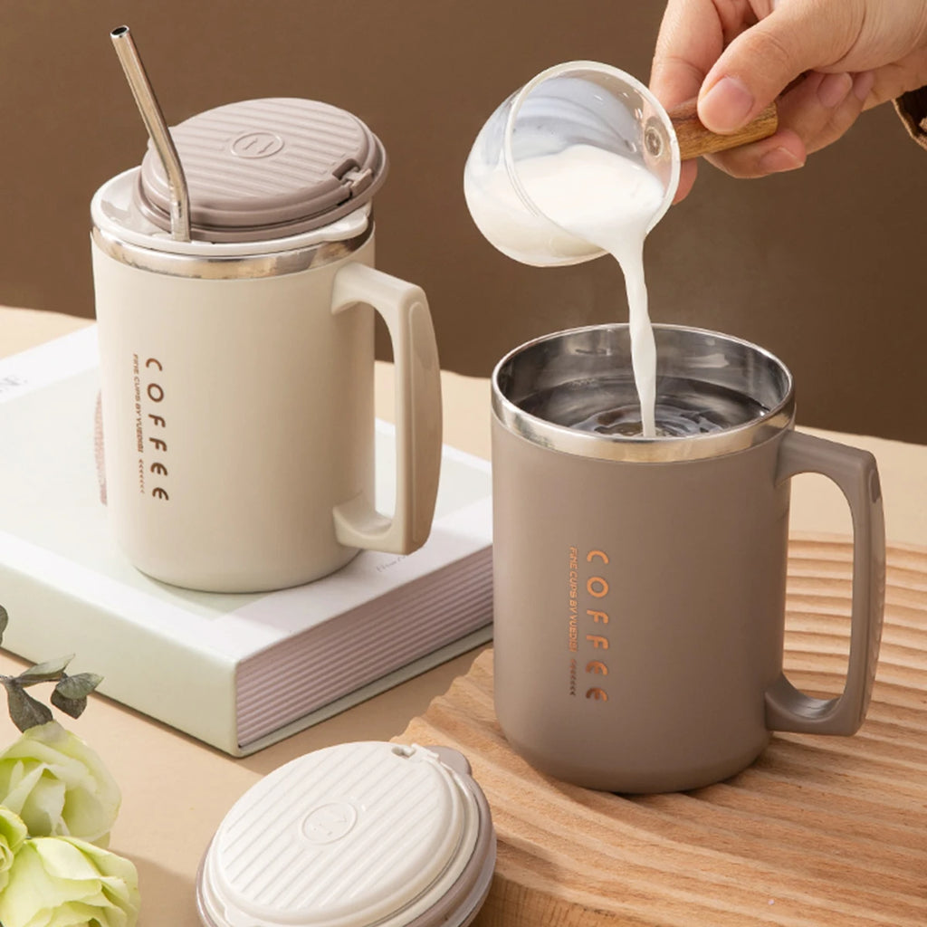 gourde isotherme avec gobelet